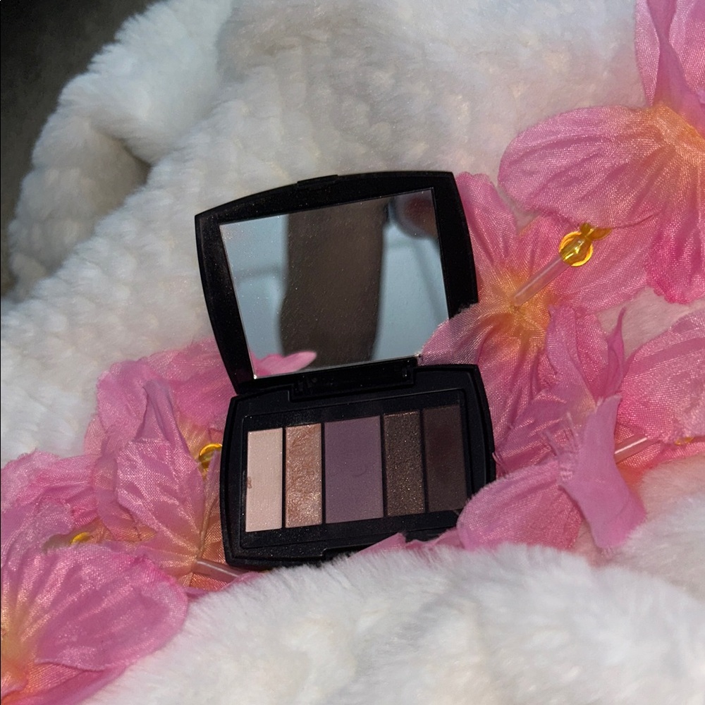❣️❣️Lancome Eyeshadow Palette (Monte Carlo-Cool)❣️❣️